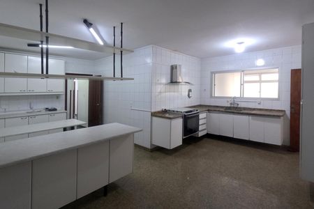 Apartamento para alugar com 230m², 4 quartos e 2 vagasCozinha 