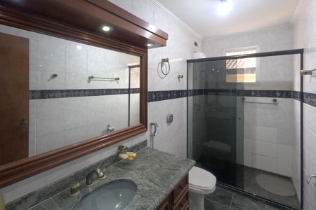 Apartamento para alugar com 230m², 4 quartos e 2 vagasBanheiro do Quarto 4