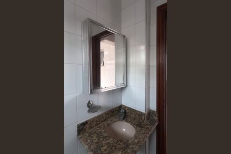 Apartamento para alugar com 230m², 4 quartos e 2 vagasBanheiro de Serviço