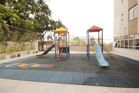 Apartamento para alugar com 78m², 3 quartos e 1 vagaÁrea comum - Playground