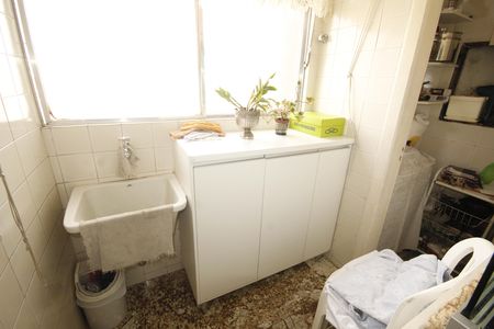 Apartamento para alugar com 78m², 3 quartos e 1 vagaÁrea de Serviço