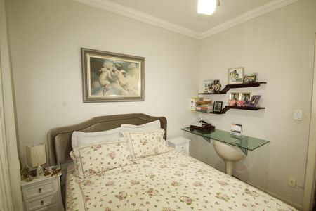 Apartamento para alugar com 78m², 3 quartos e 1 vagaquarto 2