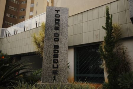 Apartamento para alugar com 78m², 3 quartos e 1 vagaFachada e portaria