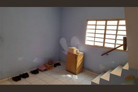 Casa à venda com 6 quartos, 200m² em Vila Medeiros, São Paulo