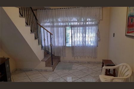Casa à venda com 200m², 6 quartos e 3 vagas