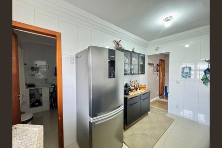 Apartamento à venda com 154m², 3 quartos e 2 vagas Apartamento à venda com 154m², 3 quartos e 2 vagasCozinha