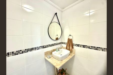 Apartamento à venda com 154m², 3 quartos e 2 vagas Apartamento à venda com 154m², 3 quartos e 2 vagasLavabo