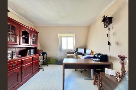 Apartamento à venda com 154m², 3 quartos e 2 vagas Apartamento à venda com 154m², 3 quartos e 2 vagasEscritório
