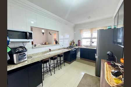 Apartamento à venda com 154m², 3 quartos e 2 vagas Apartamento à venda com 154m², 3 quartos e 2 vagasCozinha