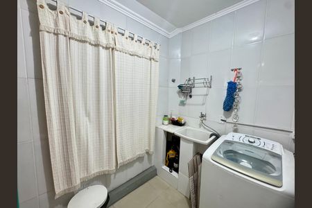 Apartamento à venda com 154m², 3 quartos e 2 vagas Apartamento à venda com 154m², 3 quartos e 2 vagasÁrea de Serviço