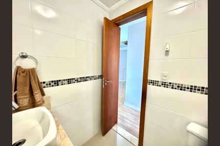 Apartamento à venda com 154m², 3 quartos e 2 vagas Apartamento à venda com 154m², 3 quartos e 2 vagasLavabo