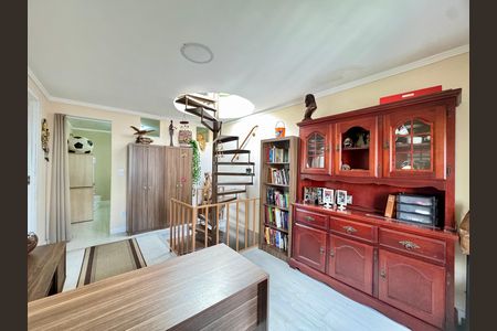 Apartamento à venda com 154m², 3 quartos e 2 vagas Apartamento à venda com 154m², 3 quartos e 2 vagasEscritório