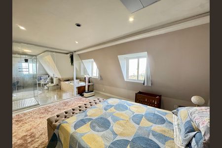 Apartamento à venda com 154m², 3 quartos e 2 vagas Apartamento à venda com 154m², 3 quartos e 2 vagasSuíte Master