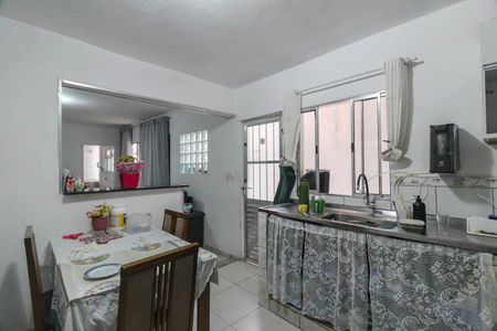 Casa para alugar com 100m², 2 quartos e sem vaga Casa para alugar com 100m², 2 quartos e sem vagaCozinha