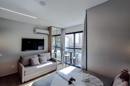 Studio para alugar com 32m², 1 quarto e sem vaga Studio para alugar com 32m², 1 quarto e sem vagaStudio