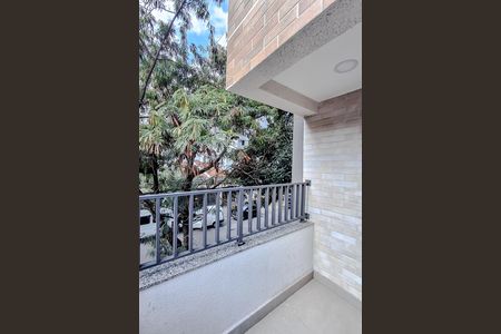 Studio para alugar com 32m², 1 quarto e sem vaga Studio para alugar com 32m², 1 quarto e sem vagaVaranda