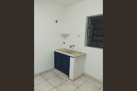 Foto 04 de casa para alugar com 2 quartos, 81m² em Chácara Santo Antônio (Zona Sul), São Paulo
