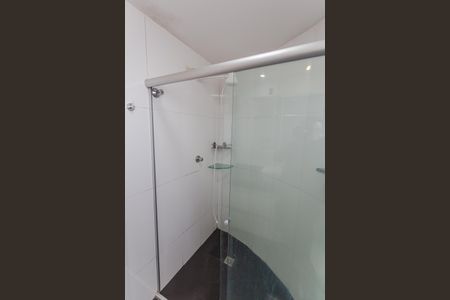 Apartamento à venda com 130m², 4 quartos e 2 vagas Apartamento à venda com 130m², 4 quartos e 2 vagasBanheiro da Suíte