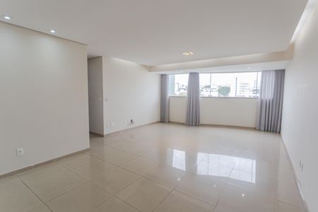 Sala de apartamento à venda com 4 quartos, 130m² em Ipiranga, Belo Horizonte