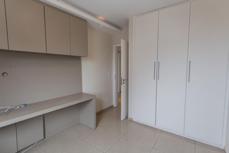 Apartamento à venda com 130m², 4 quartos e 2 vagas Apartamento à venda com 130m², 4 quartos e 2 vagasQuarto 2