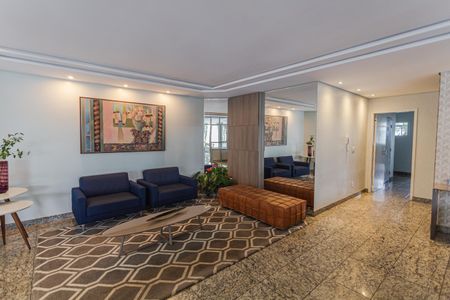 Apartamento à venda com 130m², 4 quartos e 2 vagas Apartamento à venda com 130m², 4 quartos e 2 vagasHall de entrada