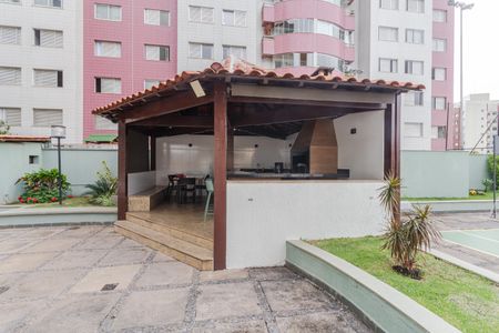 Apartamento à venda com 130m², 4 quartos e 2 vagas Apartamento à venda com 130m², 4 quartos e 2 vagasÁrea comum - Churrasqueira