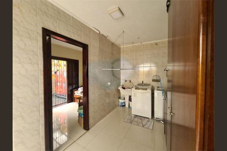 Casa à venda com 236m², 3 quartos e 4 vagas