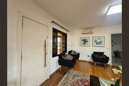 Casa à venda com 3 quartos, 236m² em Jaraguá, São Paulo