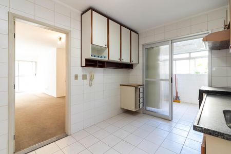 Apartamento à venda com 90m², 3 quartos e 2 vagas Apartamento à venda com 90m², 3 quartos e 2 vagasCozinha