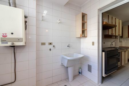 Apartamento à venda com 90m², 3 quartos e 2 vagas Apartamento à venda com 90m², 3 quartos e 2 vagasÁrea de Serviço