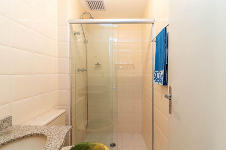 Apartamento à venda com 90m², 3 quartos e 2 vagas Apartamento à venda com 90m², 3 quartos e 2 vagasBanheiro 2