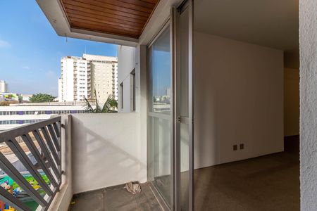 Apartamento à venda com 90m², 3 quartos e 2 vagas Apartamento à venda com 90m², 3 quartos e 2 vagasVaranda da Sala
