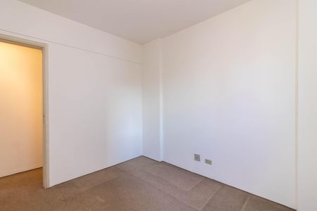 Apartamento à venda com 90m², 3 quartos e 2 vagas Apartamento à venda com 90m², 3 quartos e 2 vagasQuarto 2