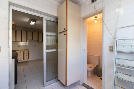 Apartamento à venda com 90m², 3 quartos e 2 vagas Apartamento à venda com 90m², 3 quartos e 2 vagasÁrea de Serviço