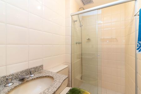 Apartamento à venda com 90m², 3 quartos e 2 vagas Apartamento à venda com 90m², 3 quartos e 2 vagasBanheiro 2