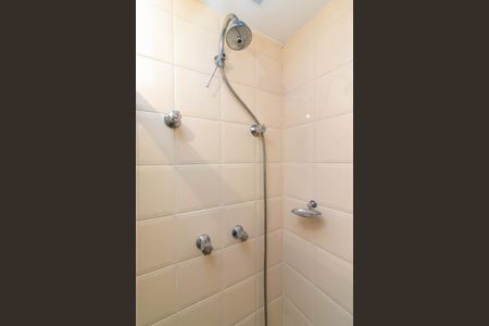 Apartamento à venda com 90m², 3 quartos e 2 vagas Apartamento à venda com 90m², 3 quartos e 2 vagasBanheiro 2
