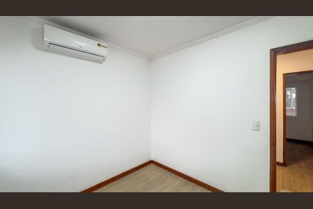 Casa para alugar com 230m², 3 quartos e 3 vagas Casa para alugar com 230m², 3 quartos e 3 vagasQuarto 3