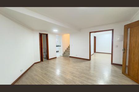 Sala de casa para alugar com 3 quartos, 230m² em Jardim Monte Azul, São Paulo