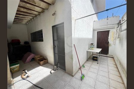 Casa à venda com 80m², 2 quartos e 2 vagas