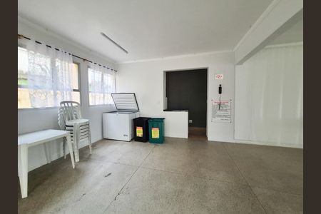 Apartamento à venda com 63m², 2 quartos e 1 vaga Apartamento à venda com 63m², 2 quartos e 1 vagaÁrea comum - Salão de festas
