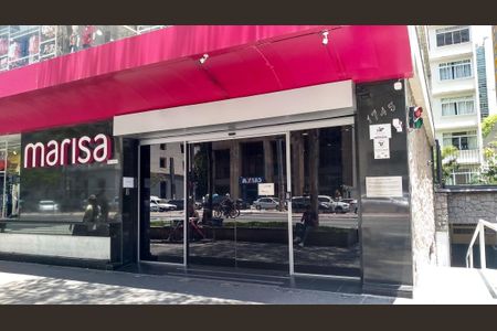 Apartamento à venda com 37m², 1 quarto e sem vaga Apartamento à venda com 37m², 1 quarto e sem vagaFachada