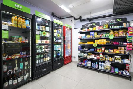 Apartamento à venda com 37m², 1 quarto e sem vaga Apartamento à venda com 37m², 1 quarto e sem vagaÁrea comum - Mercadinho