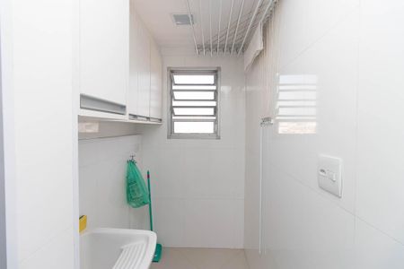 Apartamento para alugar com 43m², 2 quartos e 1 vaga Apartamento para alugar com 43m², 2 quartos e 1 vagaCozinha e Área de Serviço