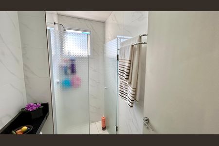 Apartamento à venda com 48m², 2 quartos e 1 vaga Apartamento à venda com 48m², 2 quartos e 1 vagaBanheiro