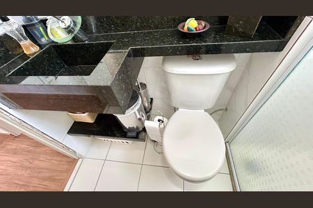 Apartamento à venda com 48m², 2 quartos e 1 vaga Apartamento à venda com 48m², 2 quartos e 1 vagaBanheiro