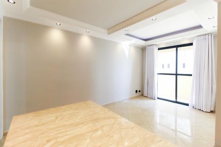 Apartamento para alugar com 67m², 3 quartos e 1 vagaSala