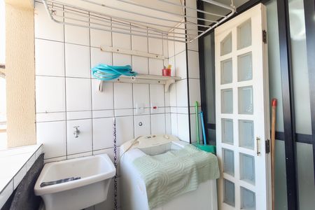 Apartamento para alugar com 67m², 3 quartos e 1 vagaÁrea de Serviço