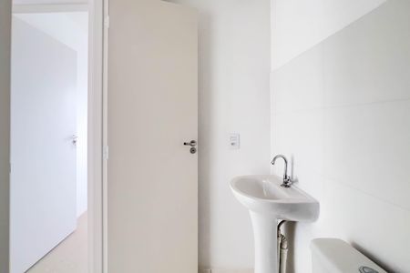 Apartamento à venda com 38m², 2 quartos e sem vaga Apartamento à venda com 38m², 2 quartos e sem vagaBanheiro