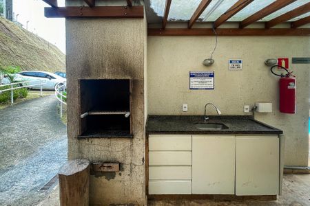 Apartamento para alugar com 48m², 2 quartos e 1 vaga Apartamento para alugar com 48m², 2 quartos e 1 vagaÁrea comum - Churrasqueira