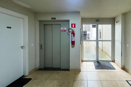 Apartamento para alugar com 48m², 2 quartos e 1 vaga Apartamento para alugar com 48m², 2 quartos e 1 vagaHall Entrada Prédio